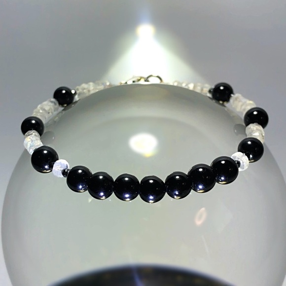 Hand Made Gemstone Bracelet - Picture 2 of 8